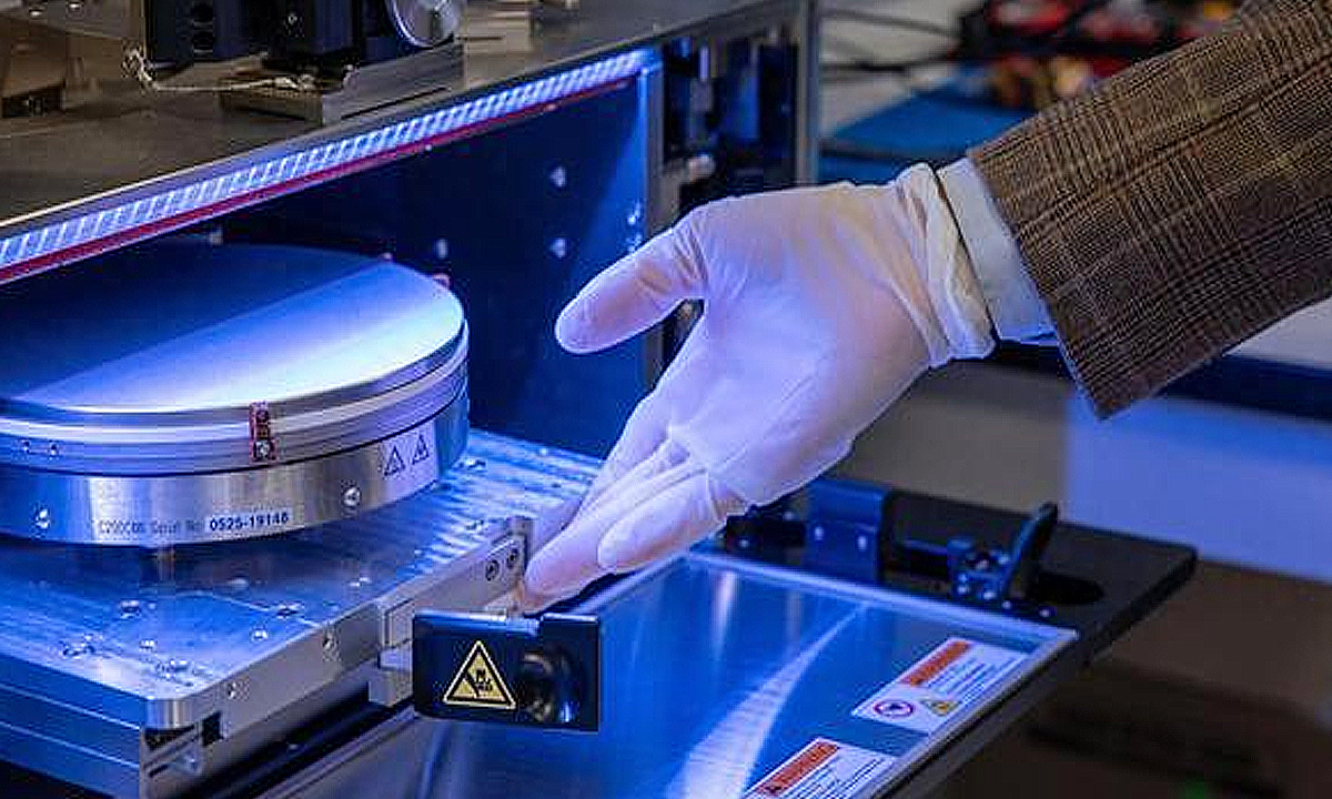 新型单片3D芯片横空出世 为人工智能突破“内存墙”开辟新路径